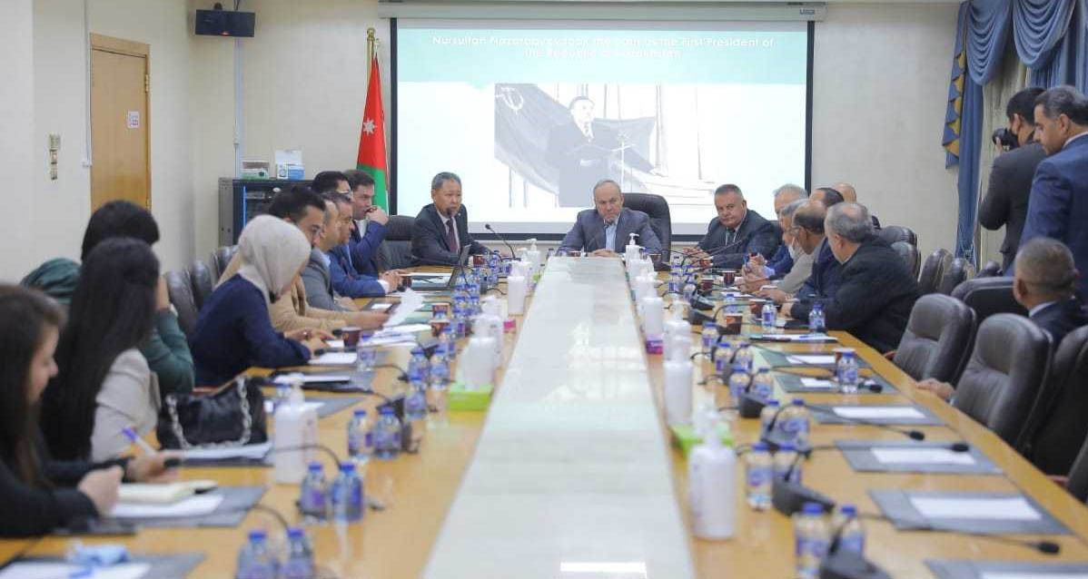 House panel, Kazakh envoy discuss ways to enhance joint cooperation