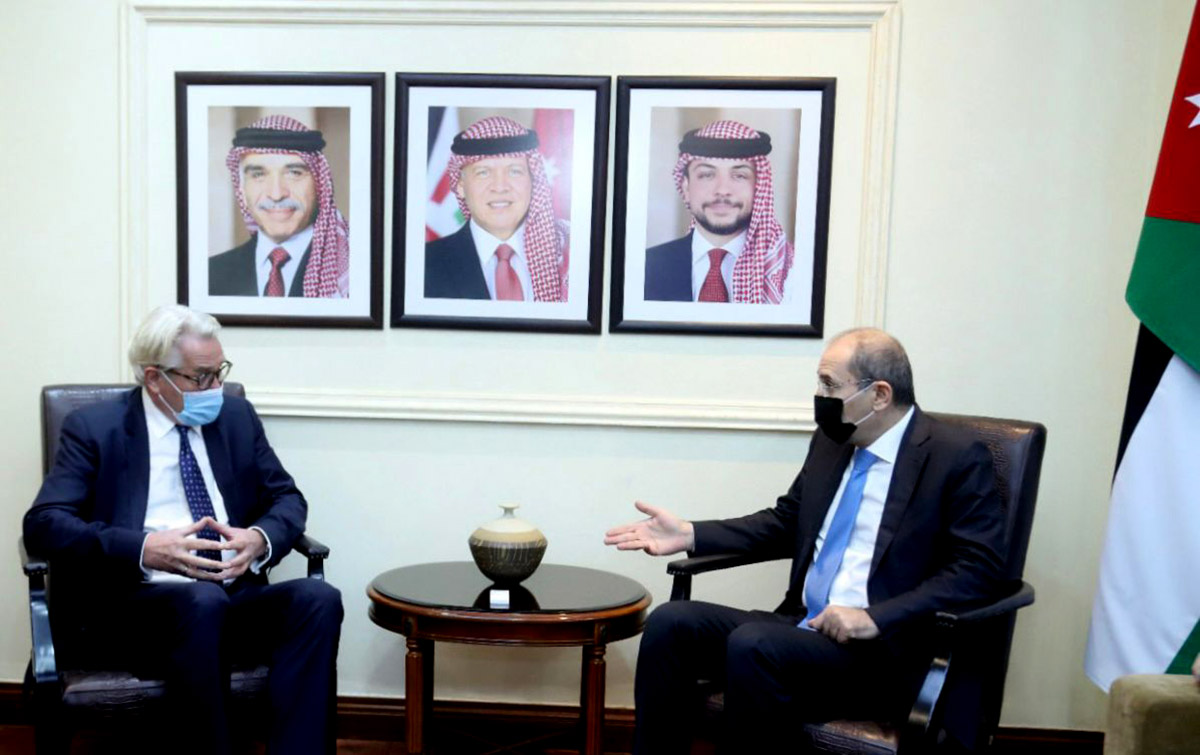 Jordan urges return to Mideast peace talks