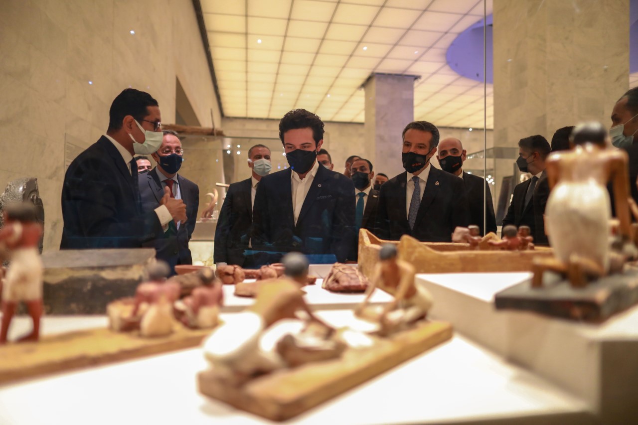 Crown Prince visits Egyptian civilisation museum
