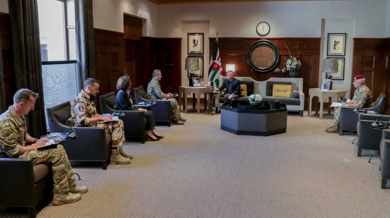 King receives French special forces commander