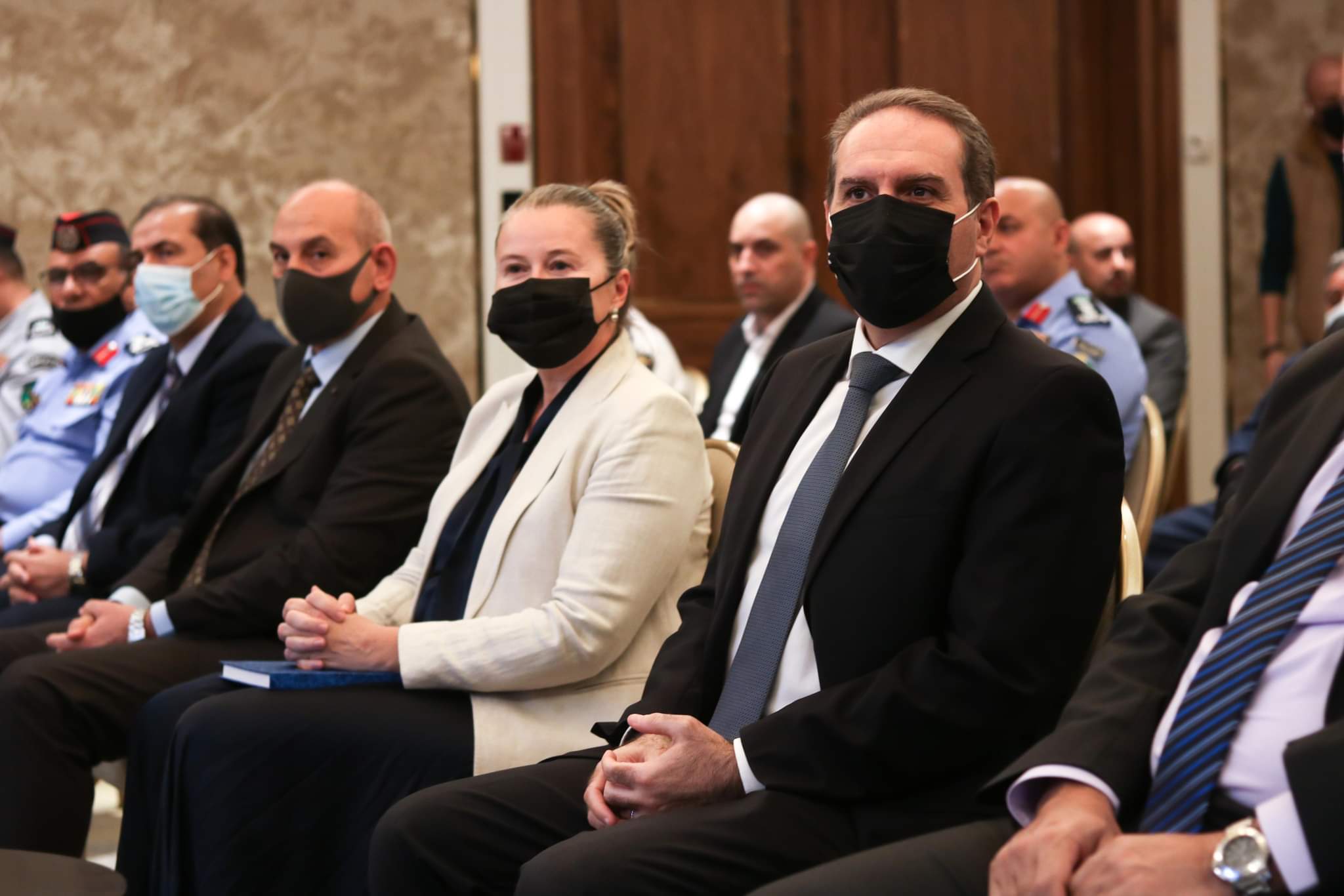 Health minister launches emergency response plan at border crossings