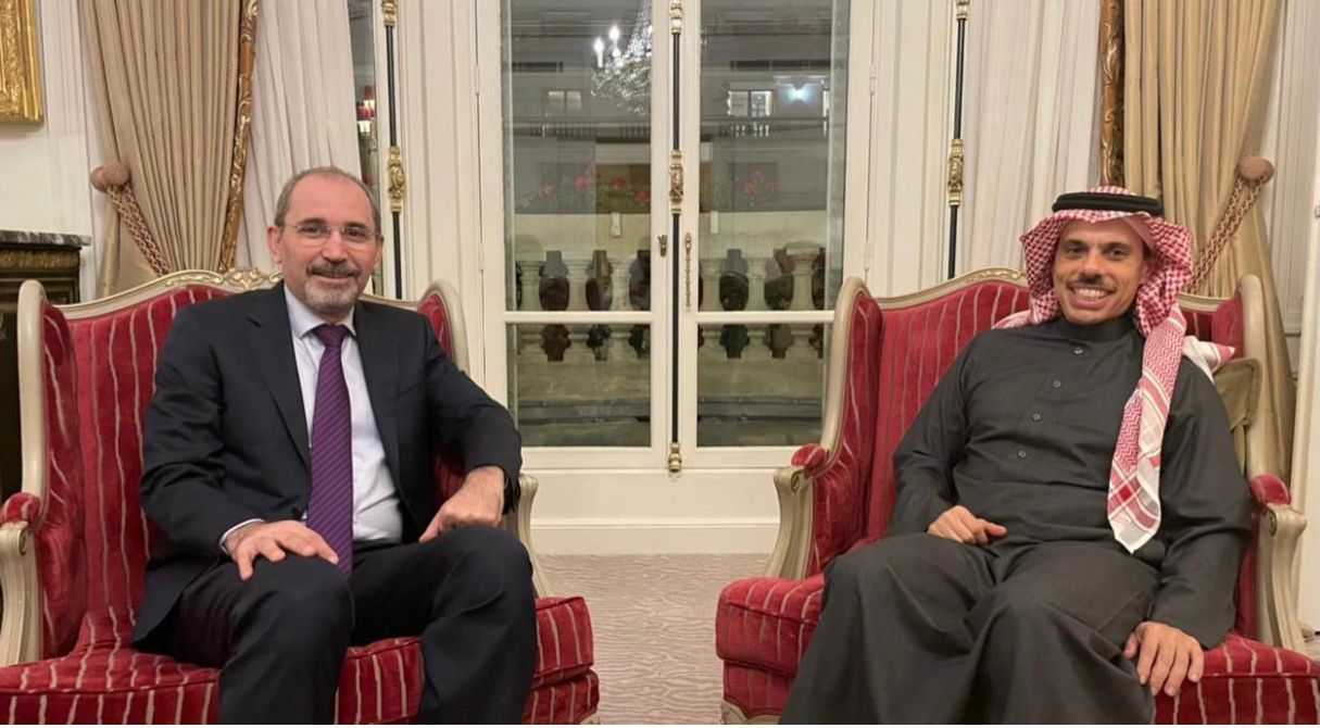 Safadi, Saudi counterpart discuss ties, region