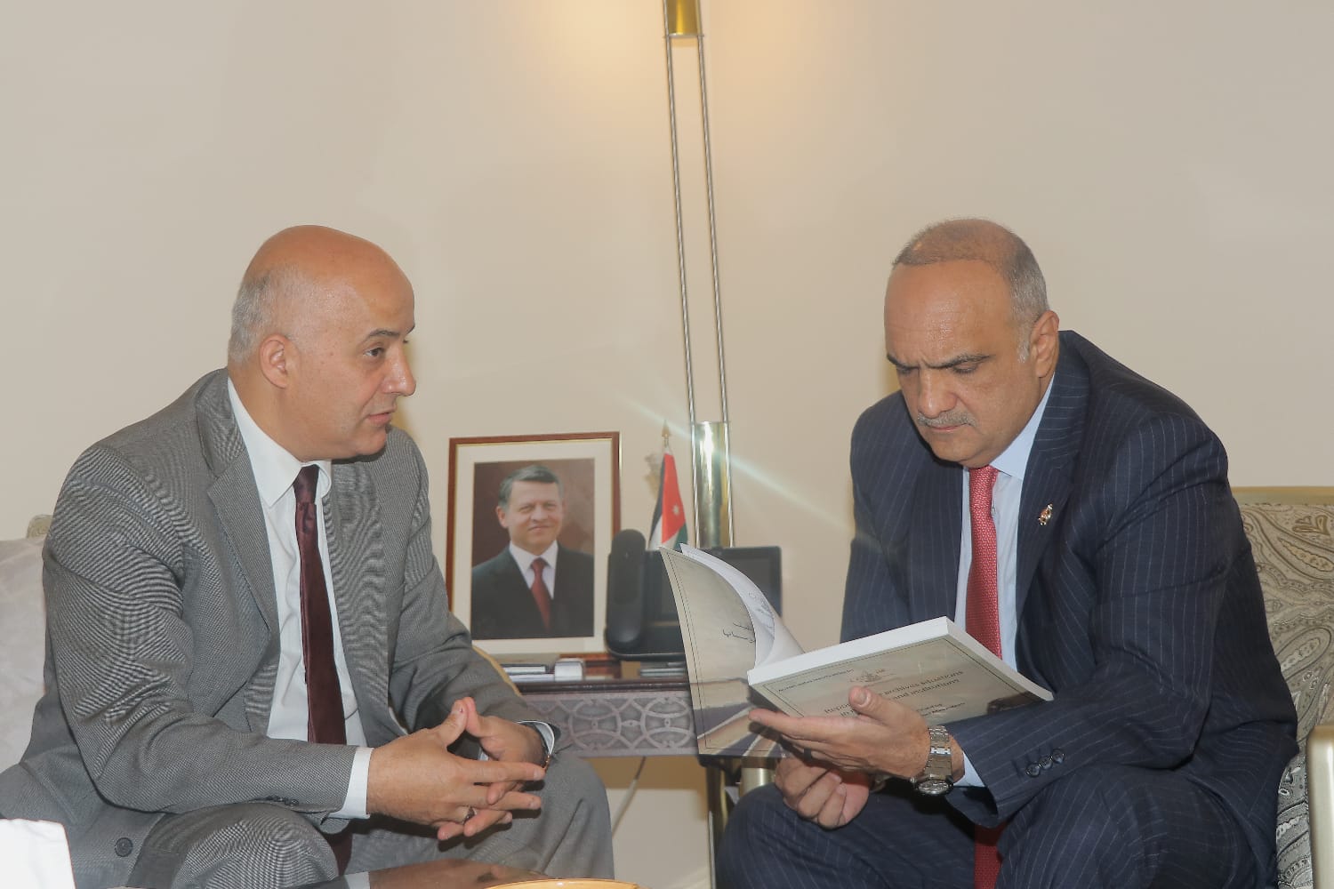 PM receives RHDC report on Jordan's public institutions archives