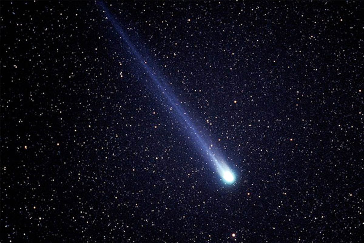 Comet Leonard lights up Jordan's sky