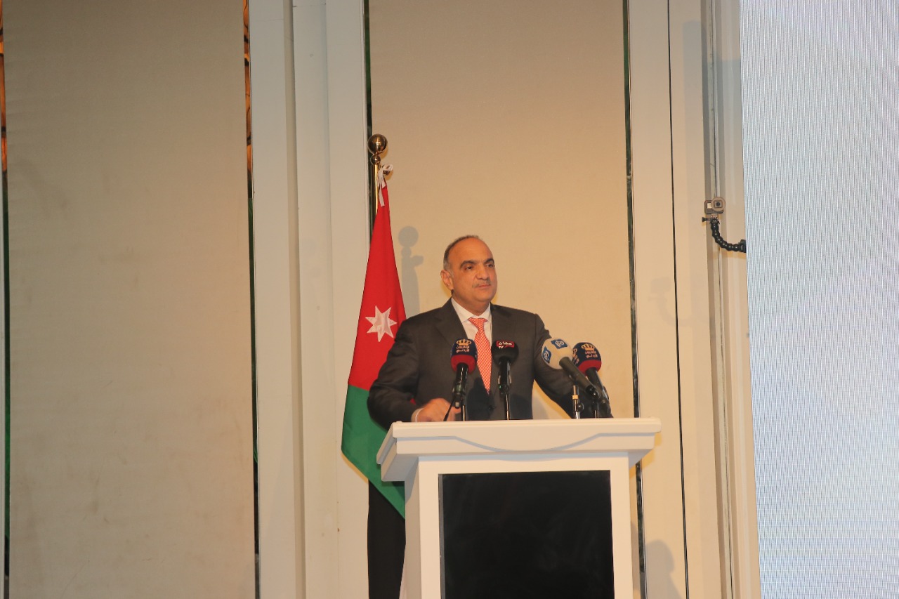 Khasawneh pledges support for 'Himmetna' initiative to develop health