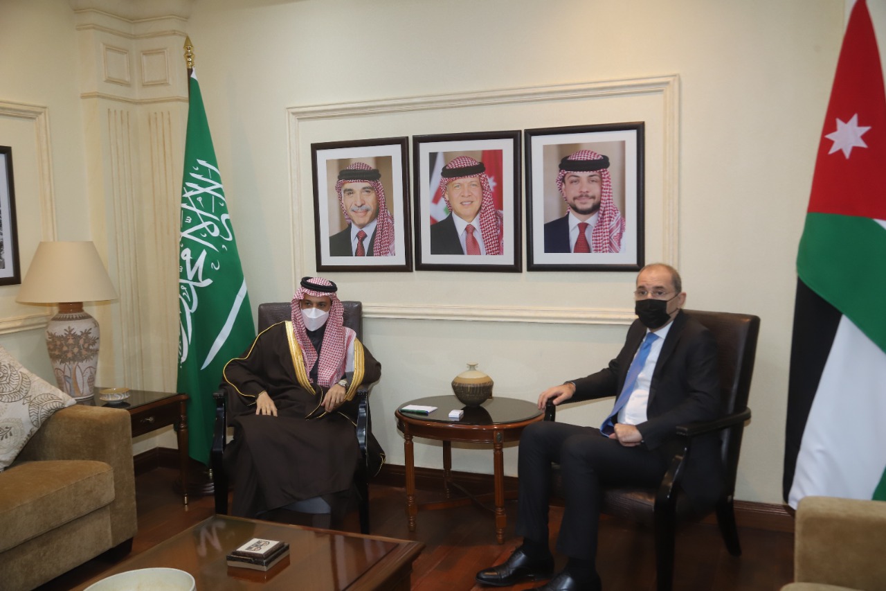 Jordan, Saudi talk region, cooperation