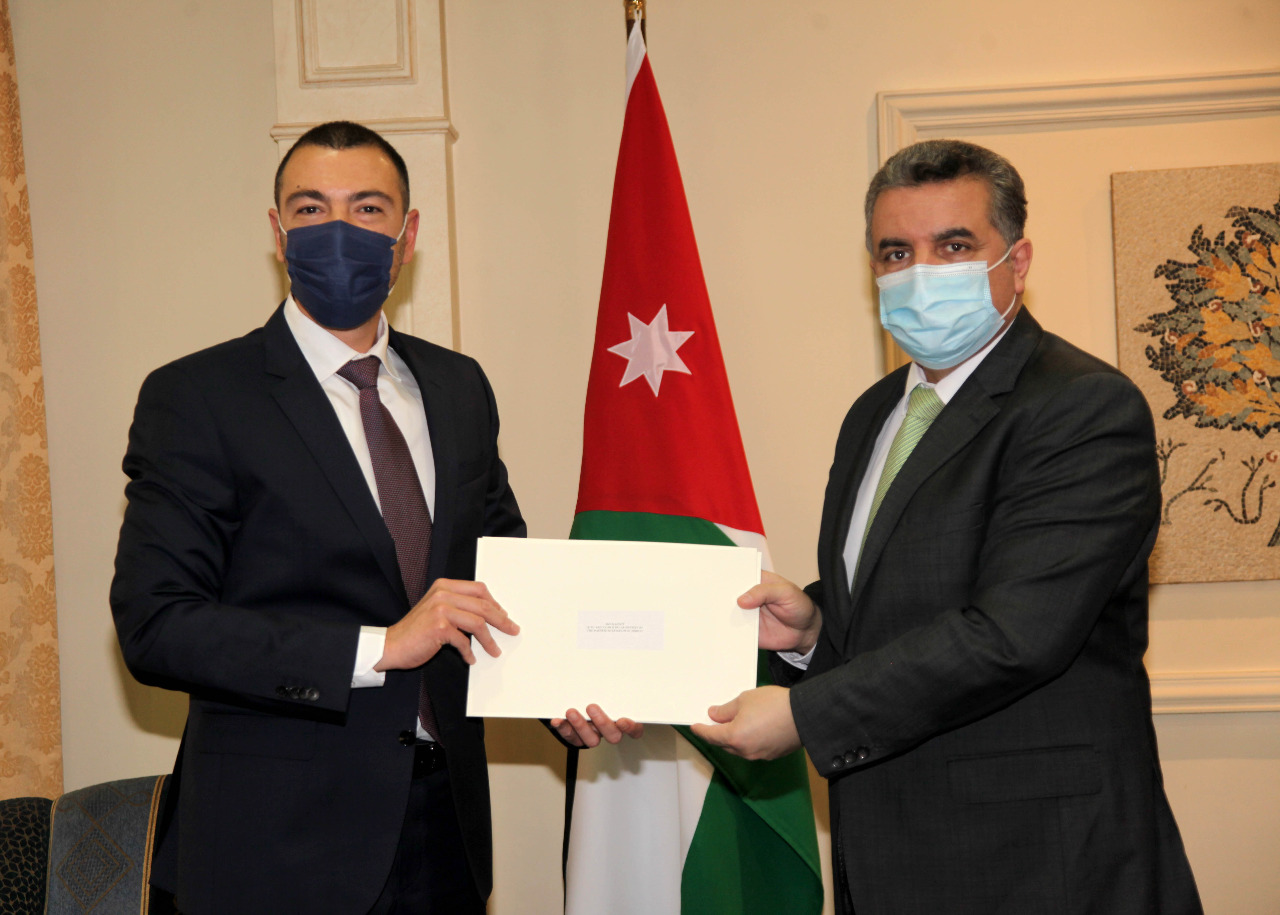 Foreign Ministry receives credentials of new Serbian envoy