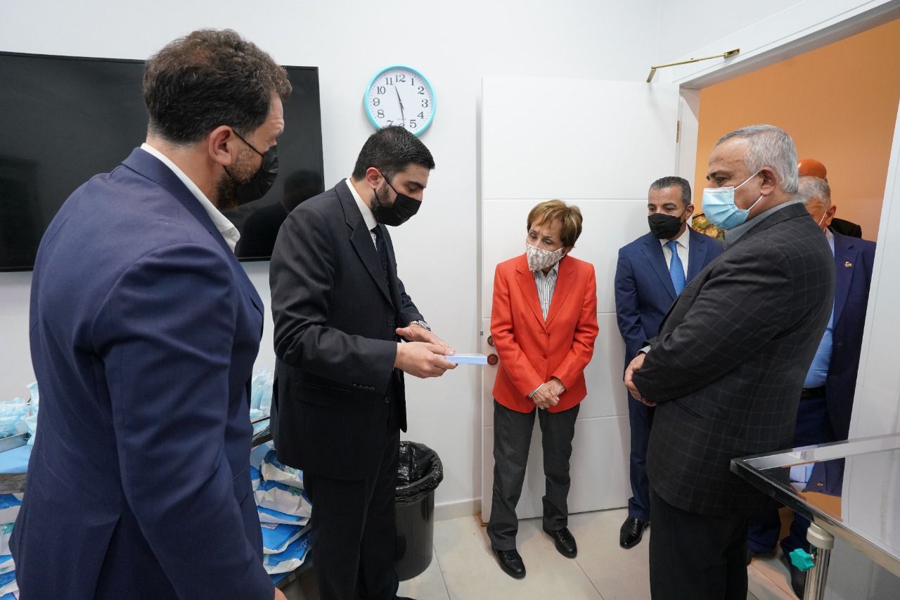 Princess Basma opens ophthalmology center in Aqaba, checks on patients