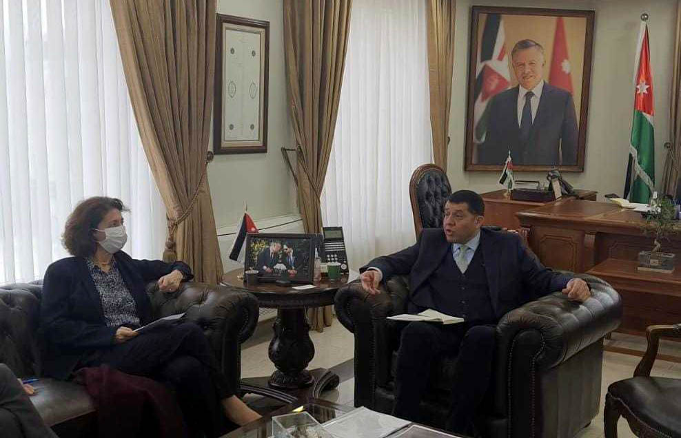 Labor minister, French ambassador discuss economic cooperation