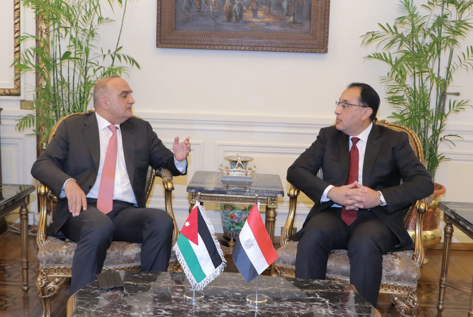 PM begins official visit to Cairo ahead of joint committee meeting