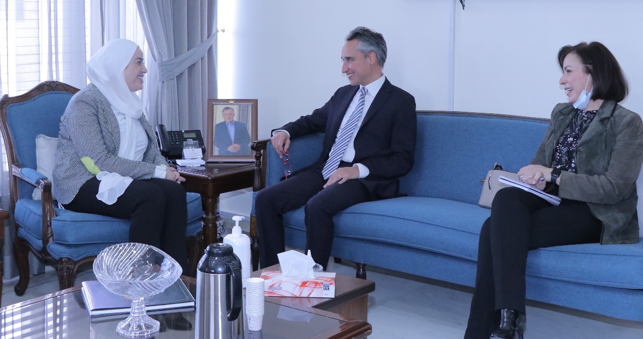 Legal Affairs minister meets UN official