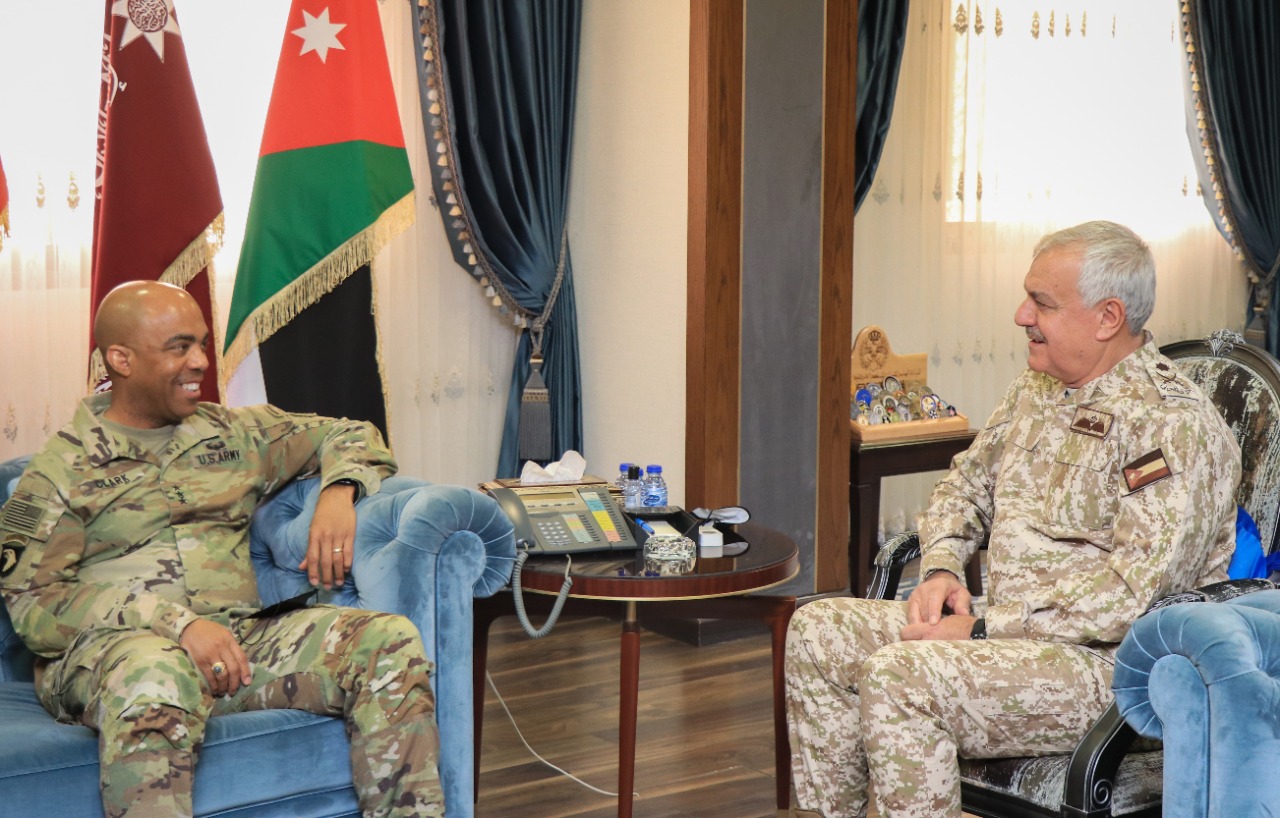 Army chief, US army Commanding General discuss cooperation