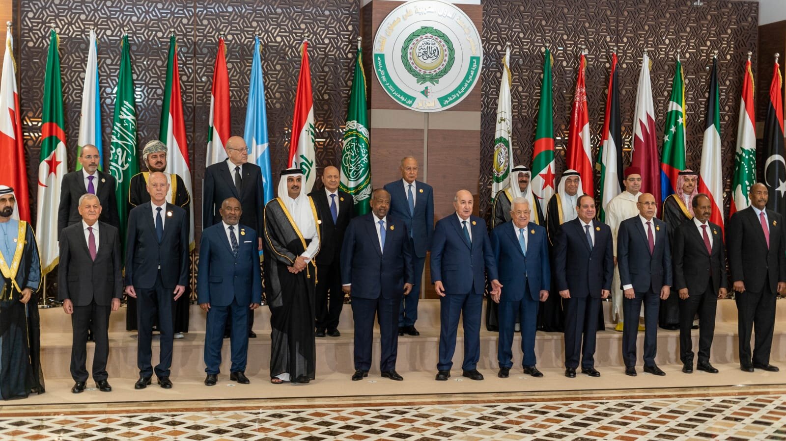 انطلاق أعمال القمة العربية الحادية والثلاثين في الجزائر