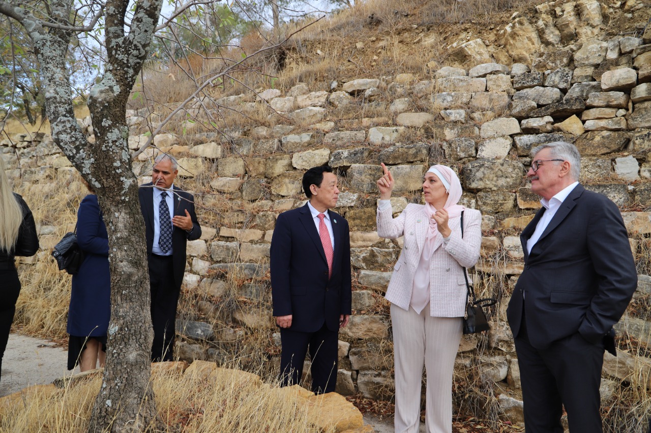 الأميرة بسمة بنت علي تستقبل مدير عام منظمة الفاو