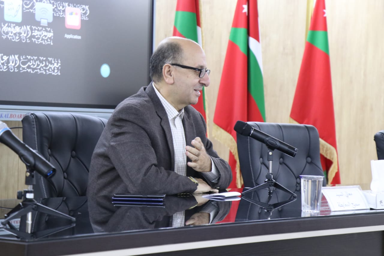 المعايطة يحاضر في معهد تدريب الإعلام العسكري