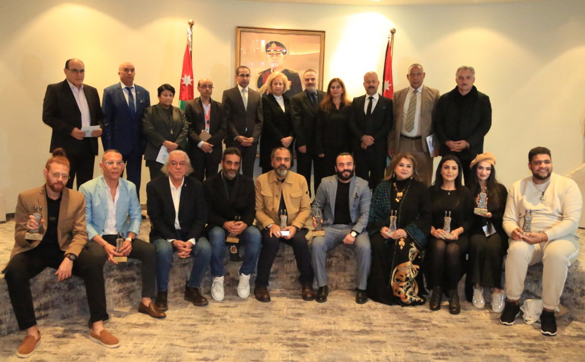 فوز المسرحية المغربية بيراندا بجائزة أفضل عرض متكامل بمهرجان الأردن المسرحي