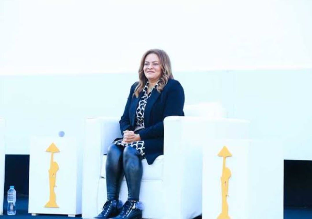القاهرة السينمائي يكرم المخرجة كاملة أبو ذكري بجائزة فاتن حمامة للتميز