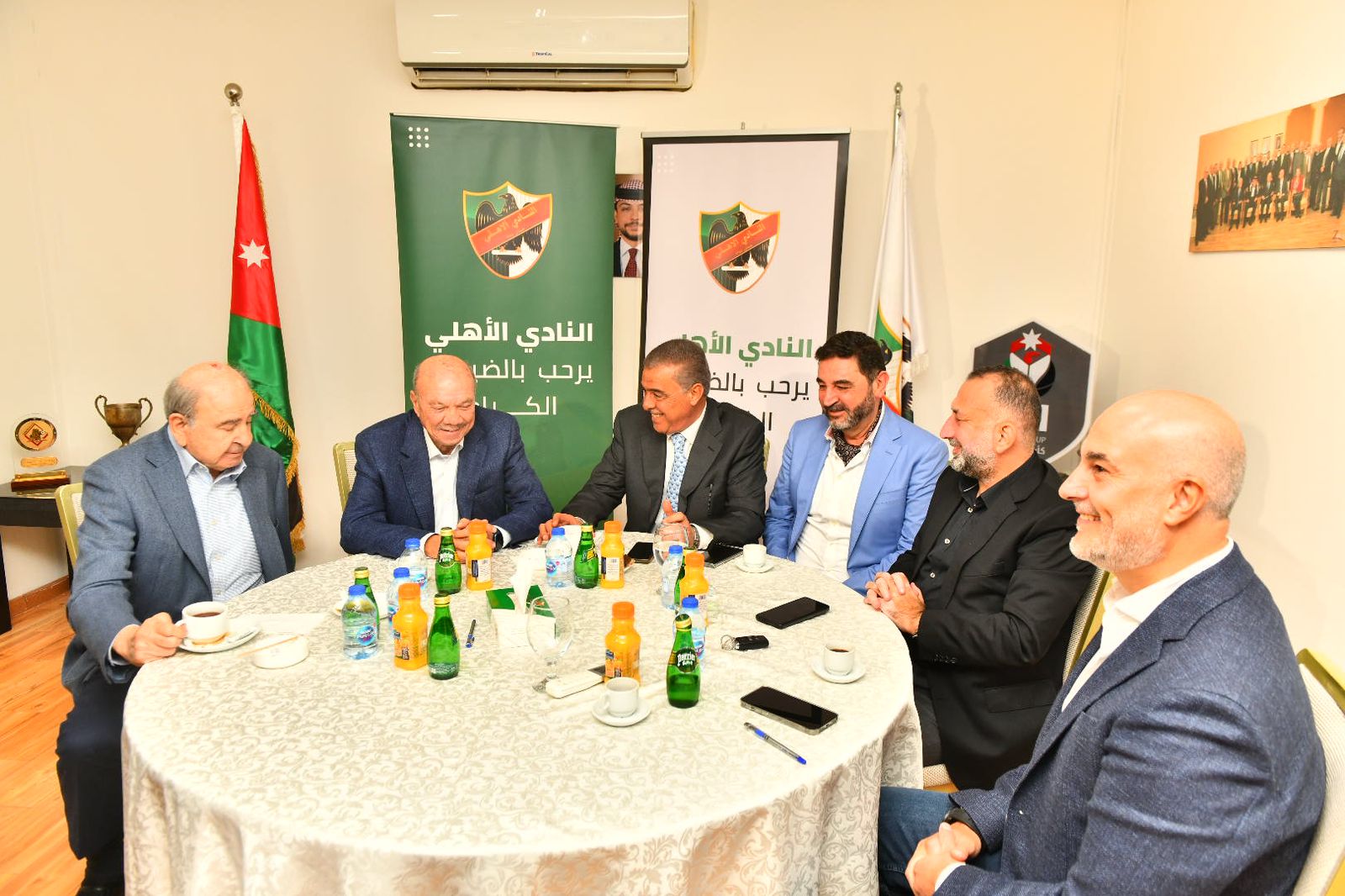 شخصيات سياسية ورياضية تدعو للتحلي بالروح الرياضية ونبذ فوضى الملاعب