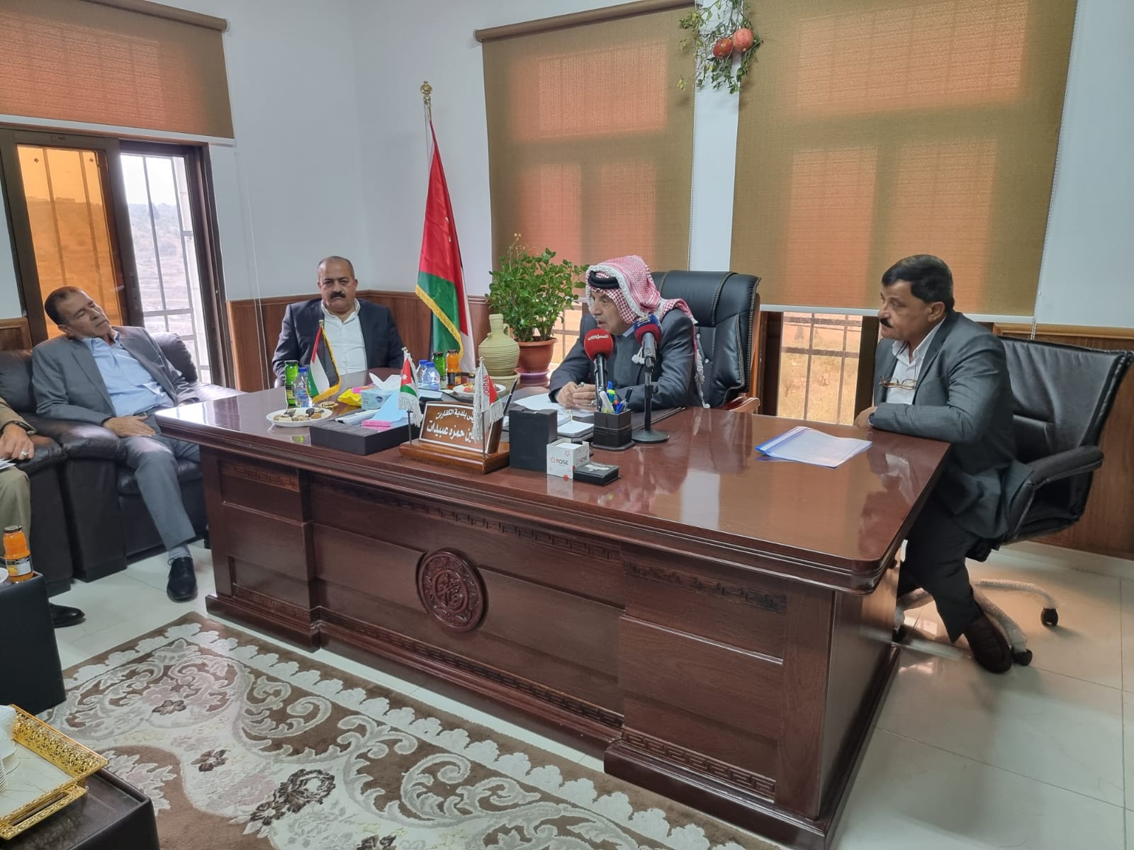 كريشان يزور بلديات لواء بني كنانة ويطلع على احتياجاتها