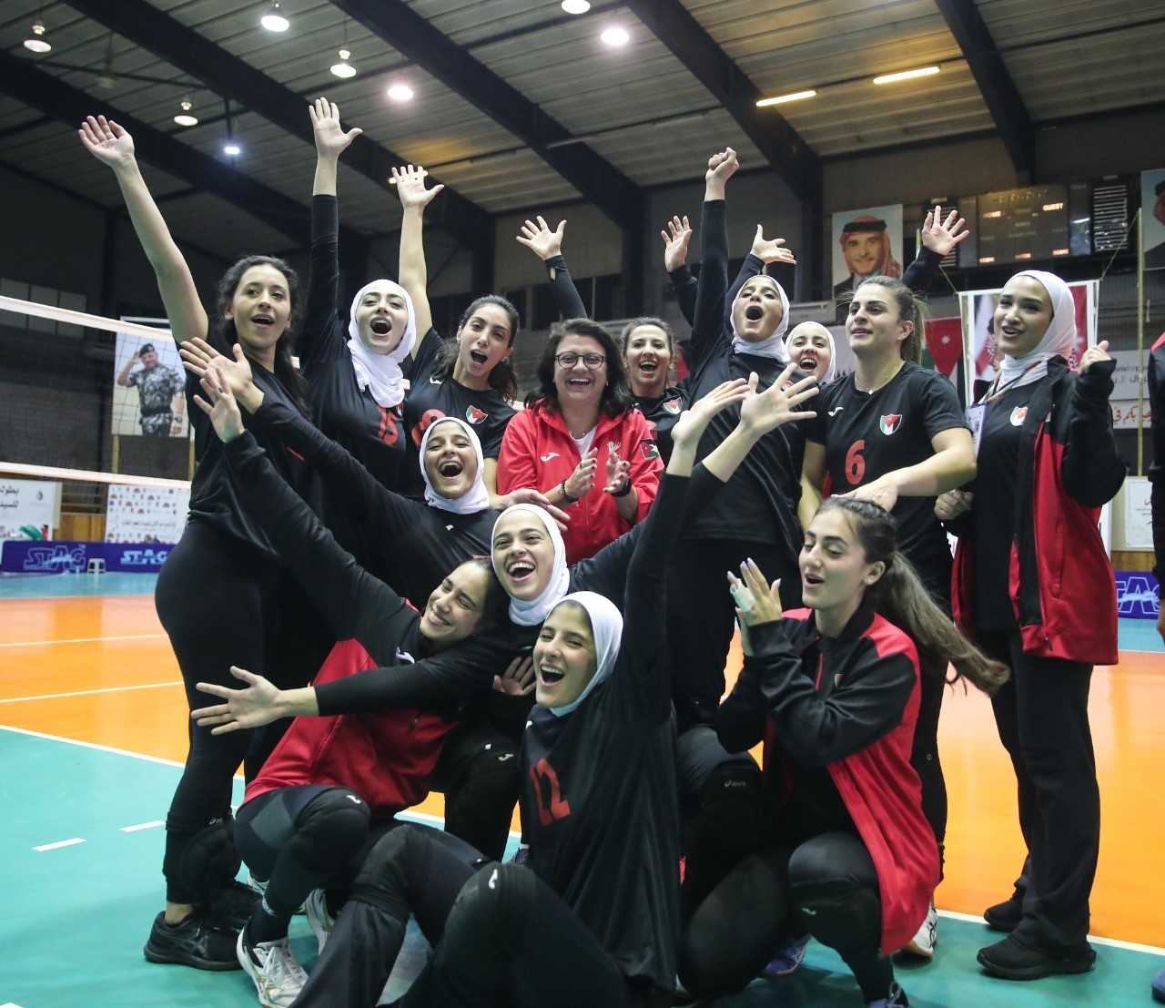 الأمير فيصل يُشيد بتأهل منتخب السيدات إلى نهائي بطولة غرب آسيا للكرة الطائرة