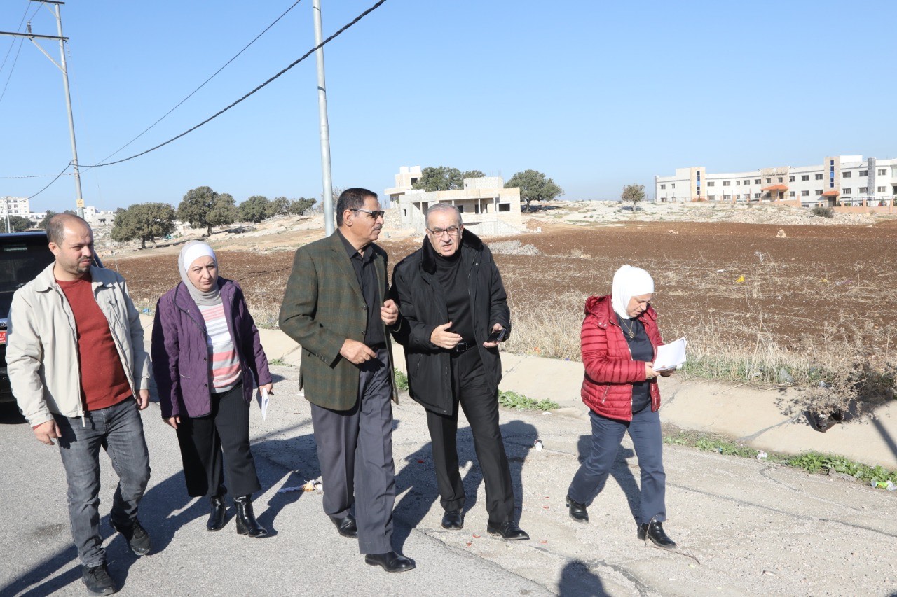 وزير الأشغال: صيانة وإعادة تأهيل لجزء من طريق إربد - عمان قريبا