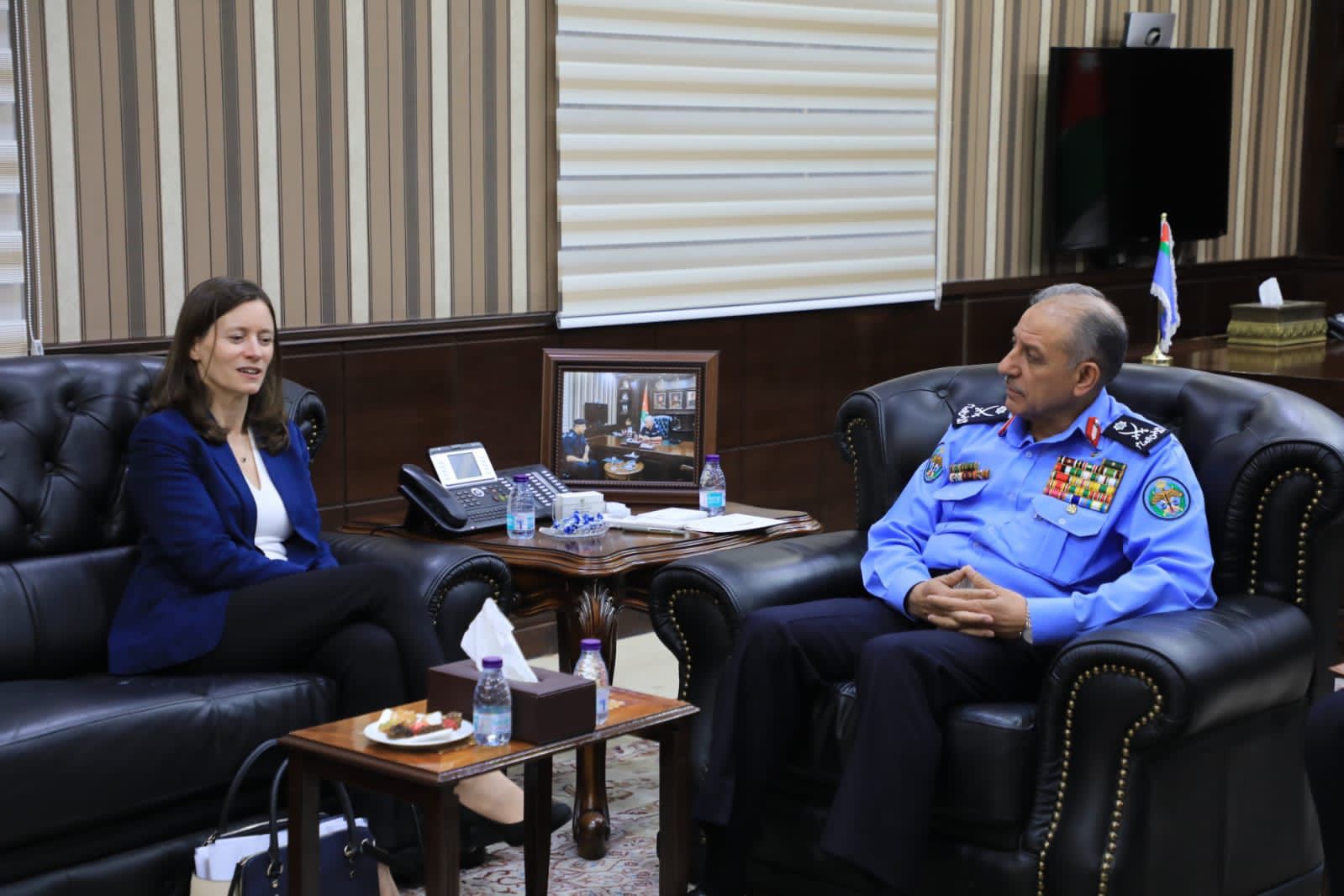 المعايطة يبحث تعزيز التعاون الأمني مع بريطانيا وكندا