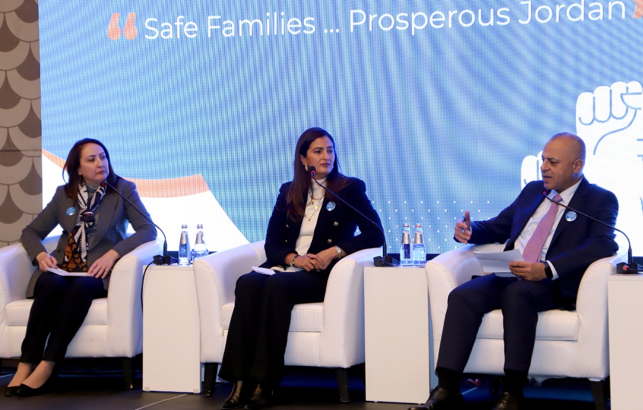 حوارية حول الحماية الاقتصادية والاجتماعية للمرأة