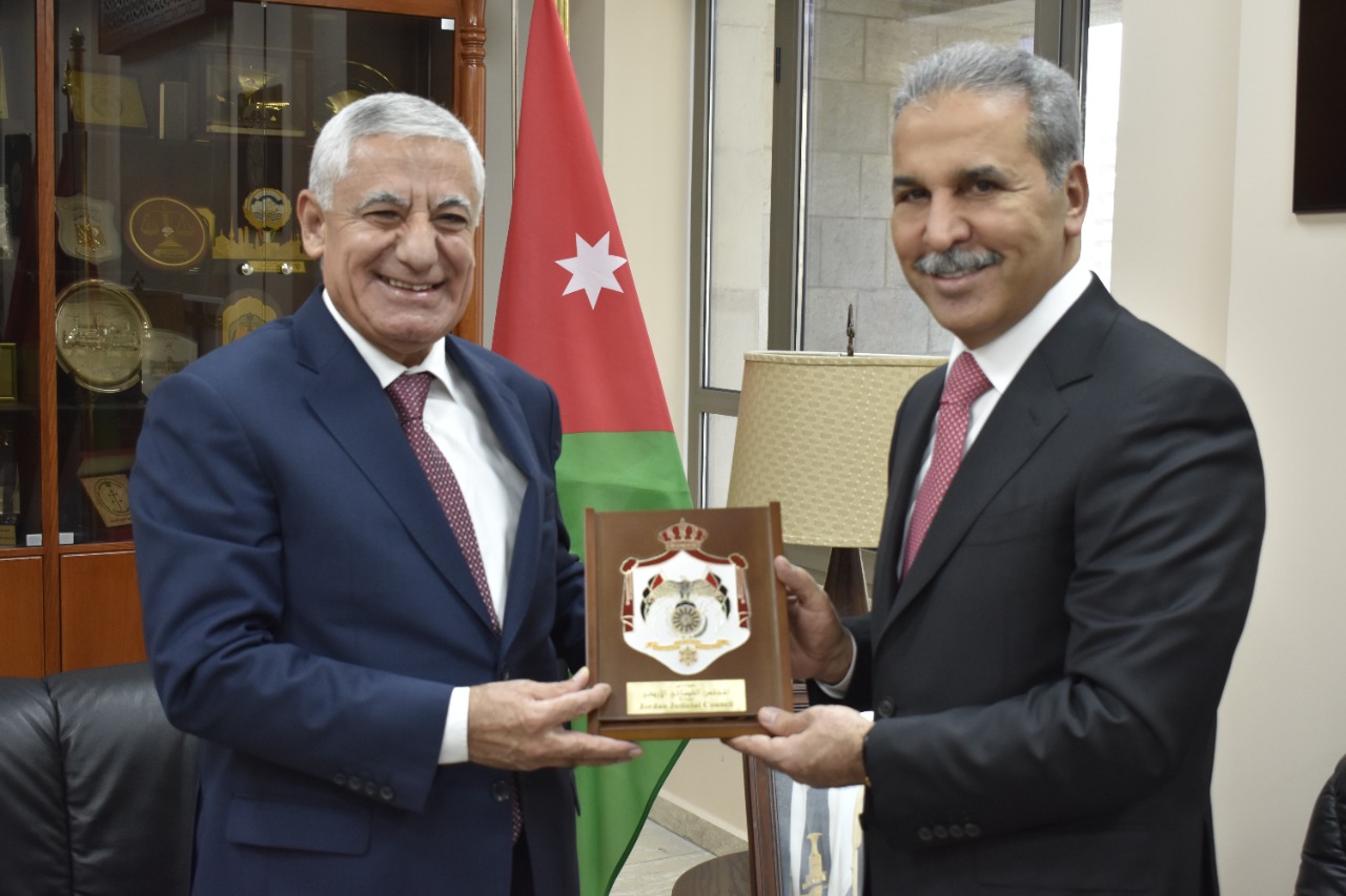 رئيس المجلس القضائي ونظيره العراقي يبحثان التعاون