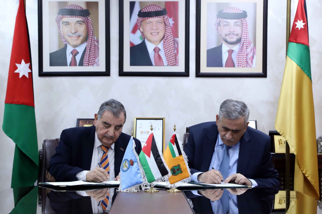 الجامعة الأردنية وأكاديمية الطيران الملكية تُبرمان مذكرة تفاهم