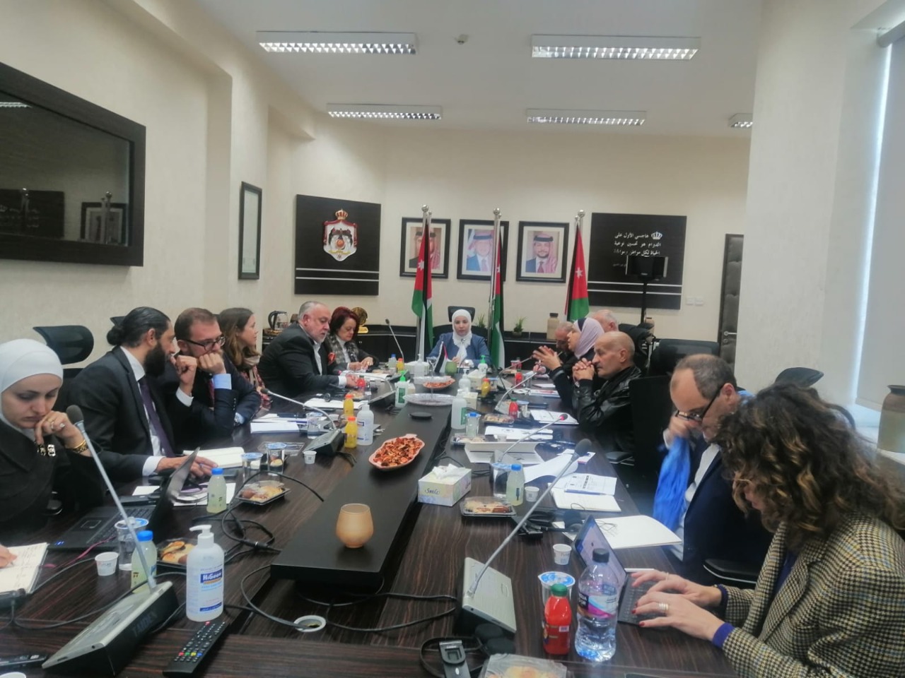 برنامج الأغذية العالمي يطلع على برامج صندوق المعونة