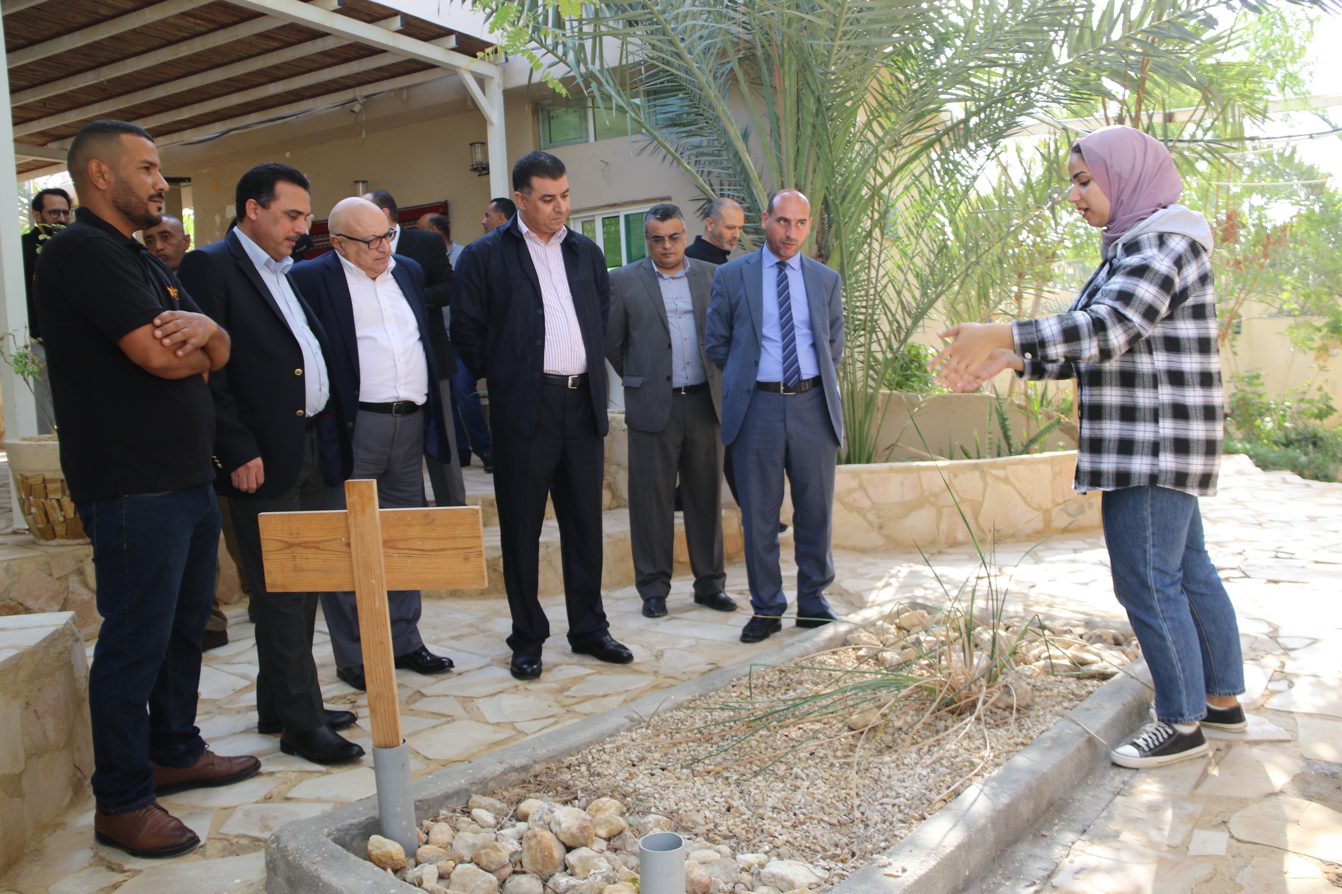 وزير الزراعة يتفقد مشروع الشراكة المجتمعية بالشونة الجنوبية