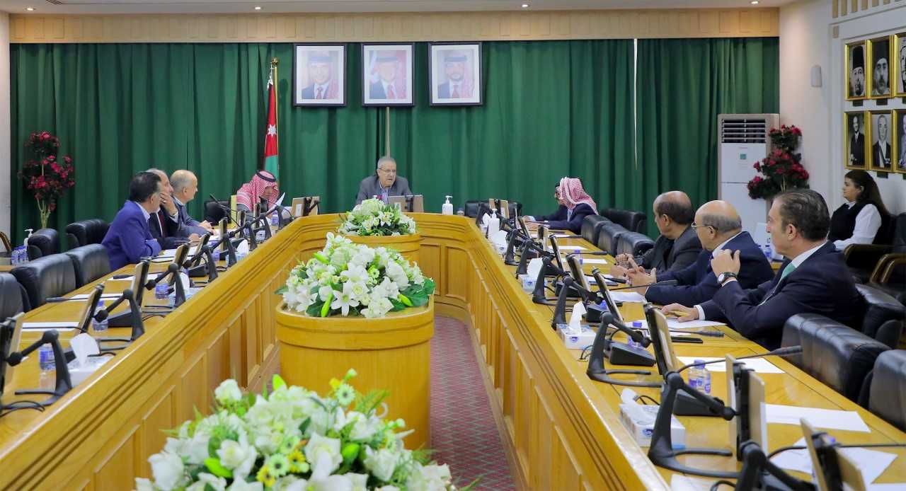 زراعة الأعيان تطلع على تعديلات قانون التعاون