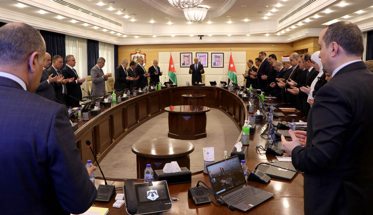 مجلس الوزراء يستهلُّ جلسته بقراءة الفاتحة على روح الشَّهيد الدَّلابيح ويقرِّر ترفيعه إلى رتبة عميد