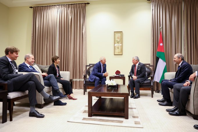 الملك يلتقي نائب رئيس المفوضية الأوروبية