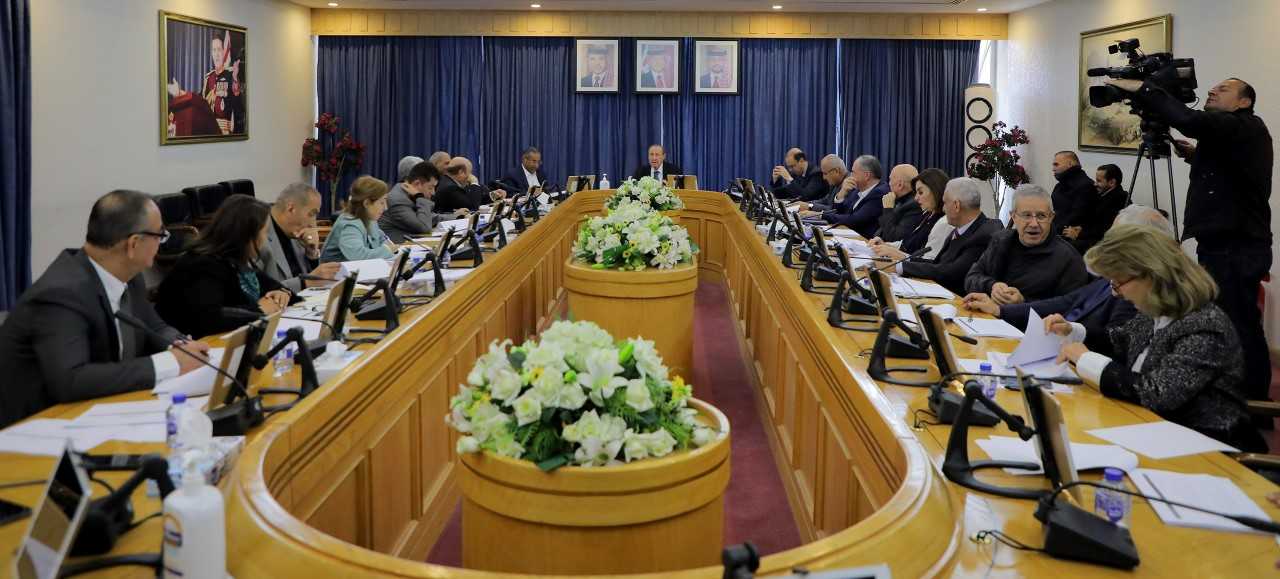 قانونية الأعيان تواصل مناقشة النظام الداخلي للمجلس