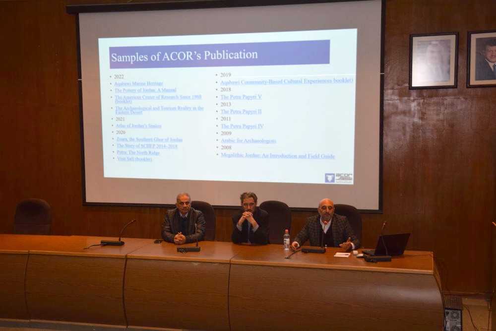 حوارية بالجامعة الهاشمية للتعريف بالمركز الأمريكي للأبحاث أكور