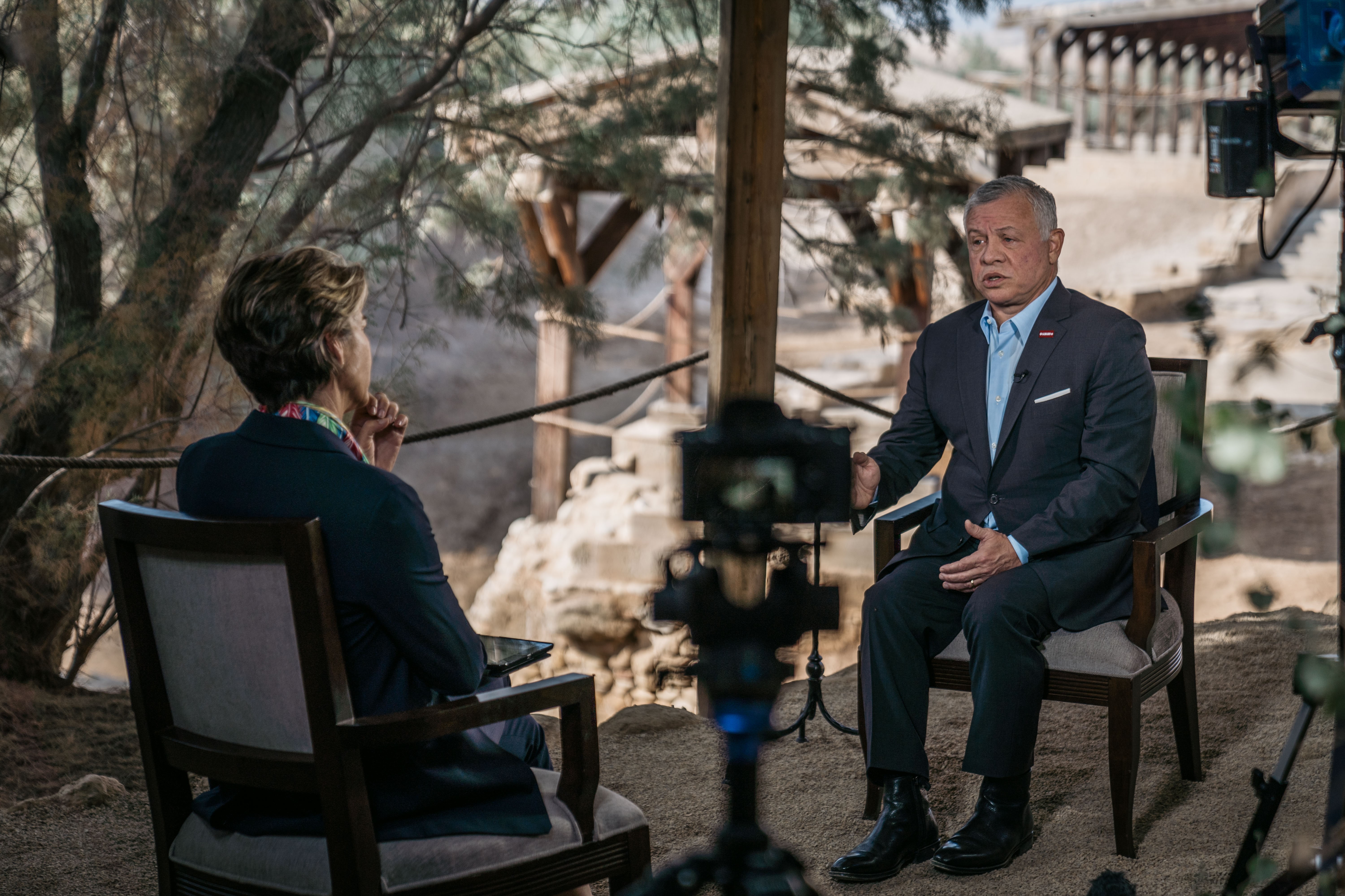 الملك لـ قناة سي إن إن: سنتعامل مع أي تجاوز للخطوط الحمراء بخصوص الوصاية الهاشمية