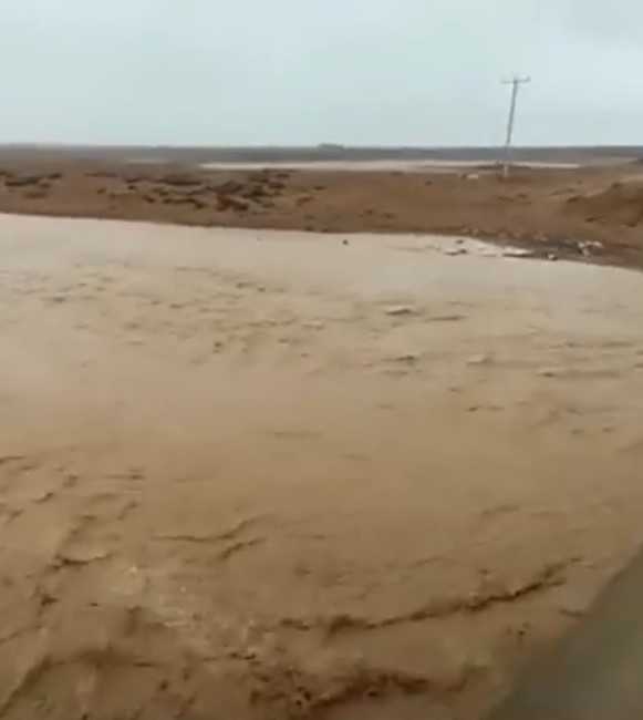 تدفق كبير للمياه في وادي الرويشد