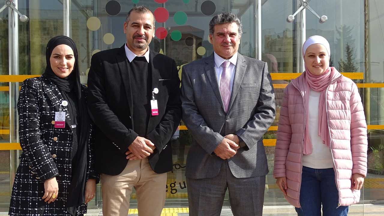 تنظيم الاتصالات تستقبل وفداً من وزارة الاتصالات الفلسطينية