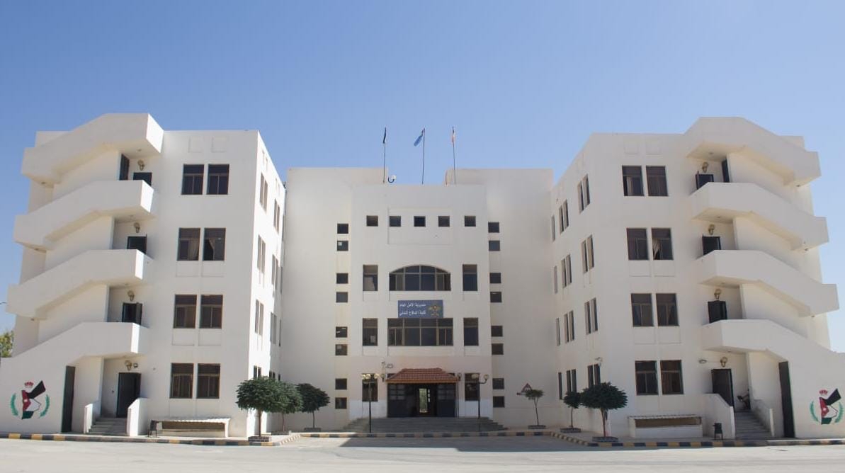 كلية الدفاع المدني تحقق نسب نجاح متميزة في الامتحان الشامل