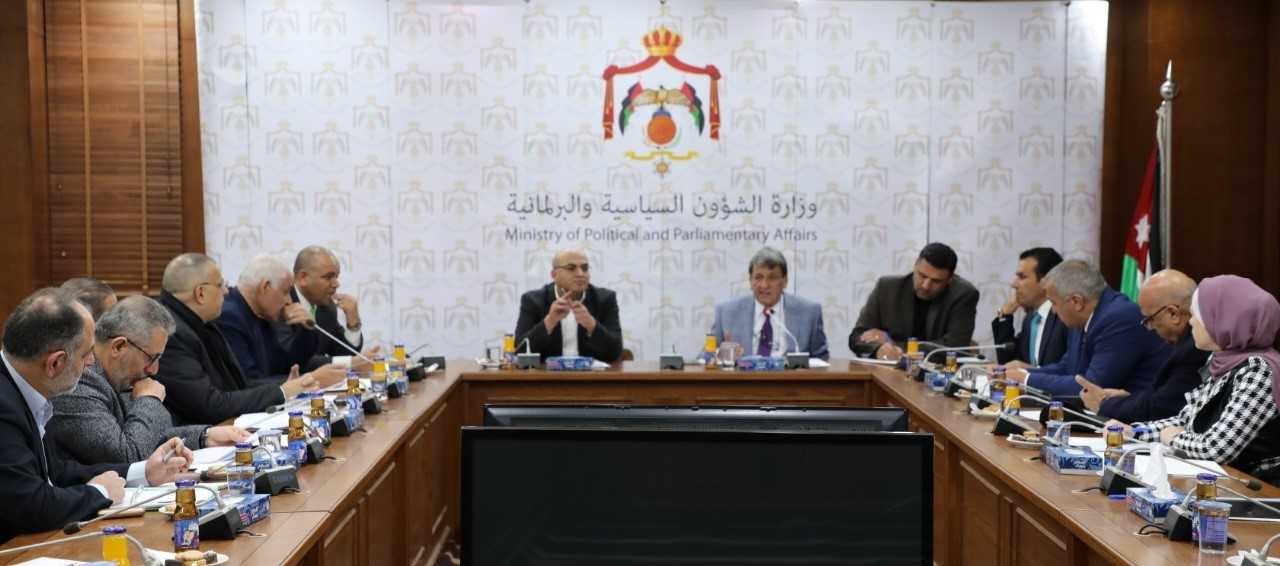 عزايزة يؤكد أهمية تنفيذ مخرجات اللجنة الملكية لتحديث المنظومة السياسية