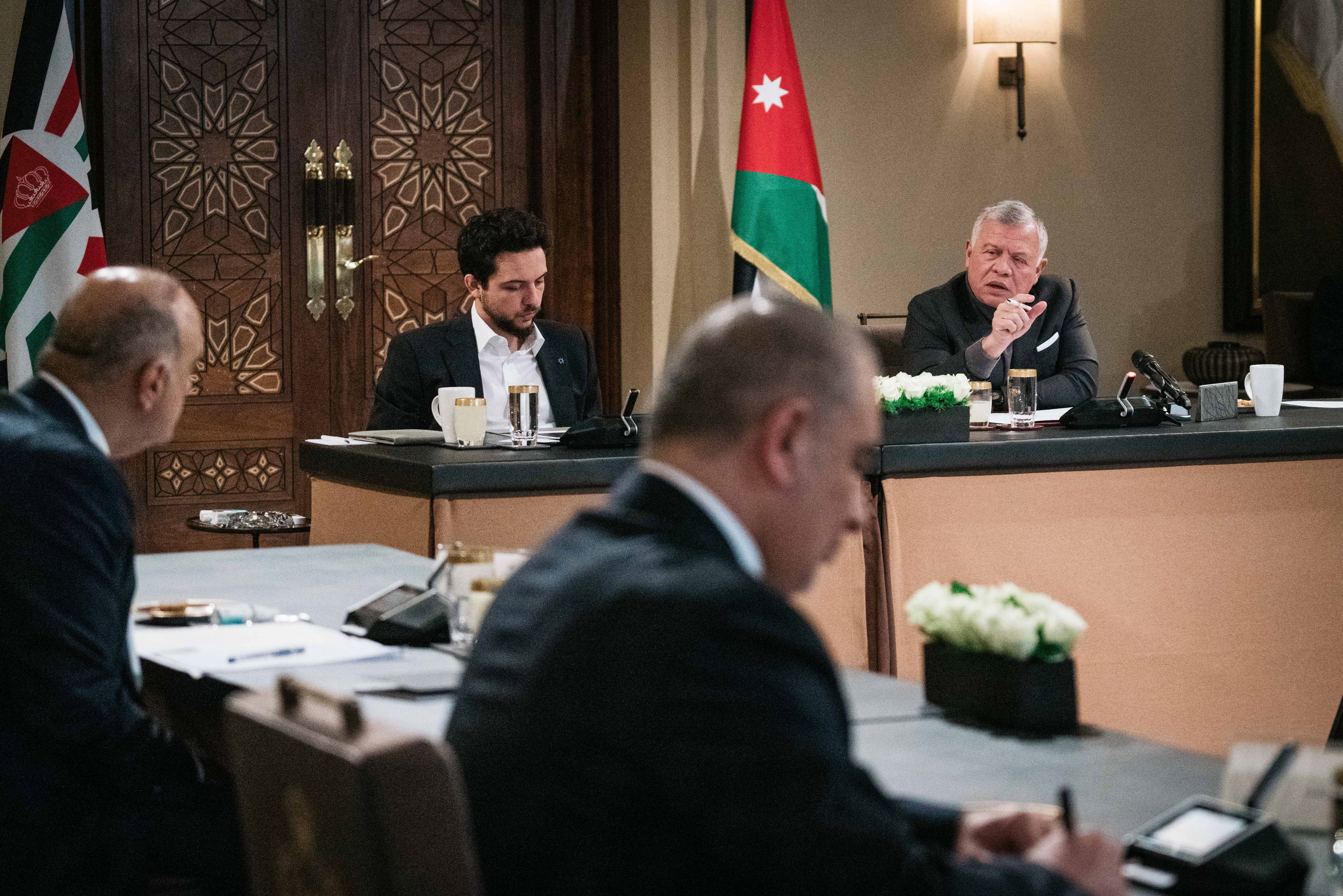 الملك يطلع على عرض تفصيلي حول خطط إنشاء المدينة الجديدة