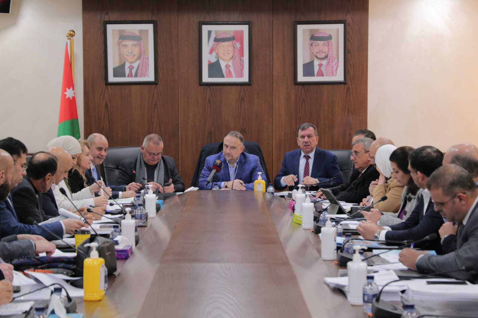 الاقتصاد النيابية تقر مواد بمعدل المنافسة