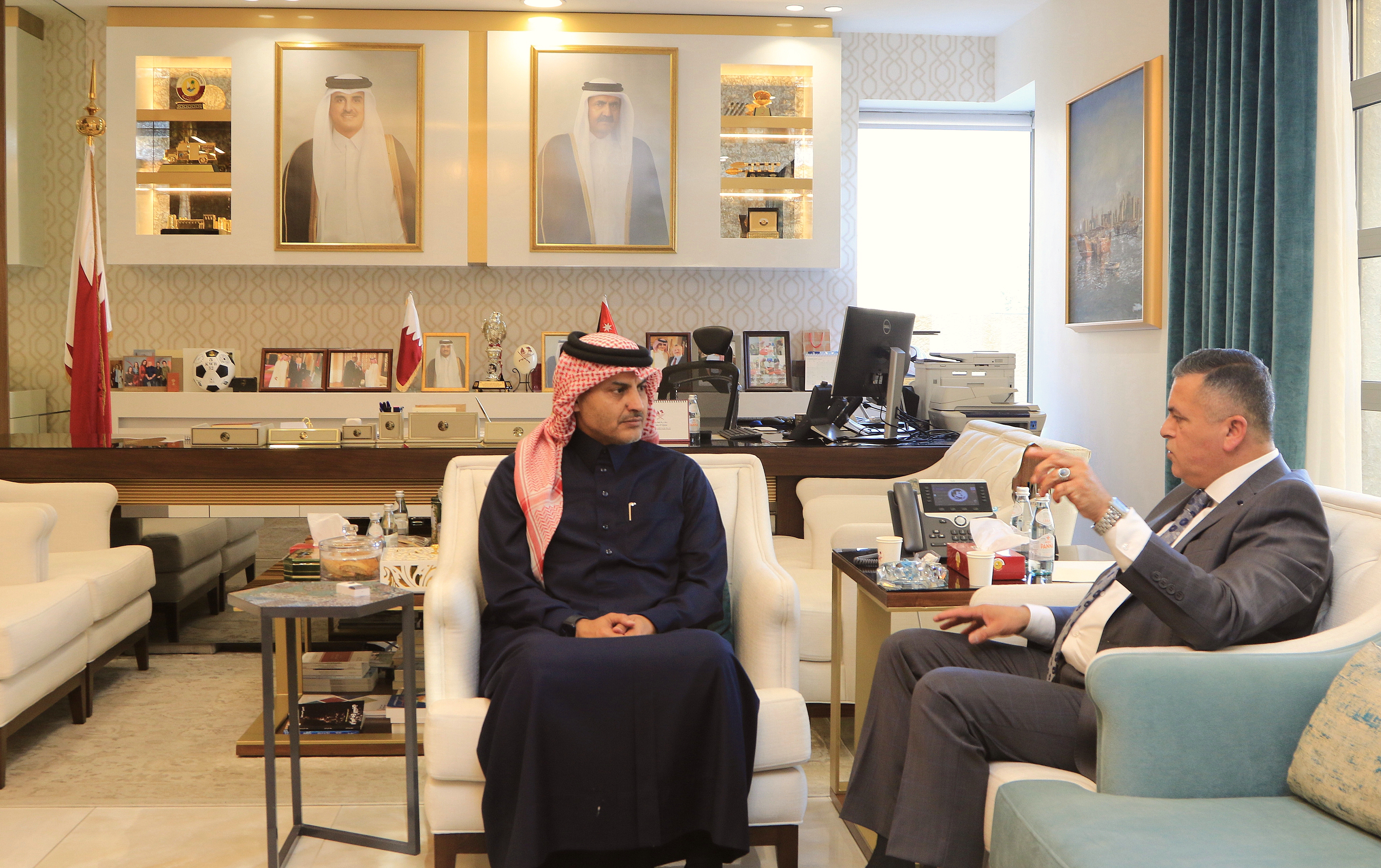 مدير الصندوق الهاشمي لتنمية البادية يلتقي السفير القطري