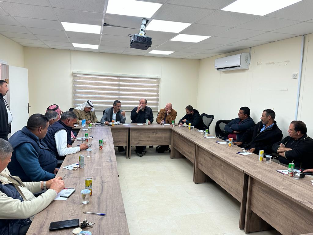 مدير جباكو يلتقي مزارعي الأغوار الجنوبية