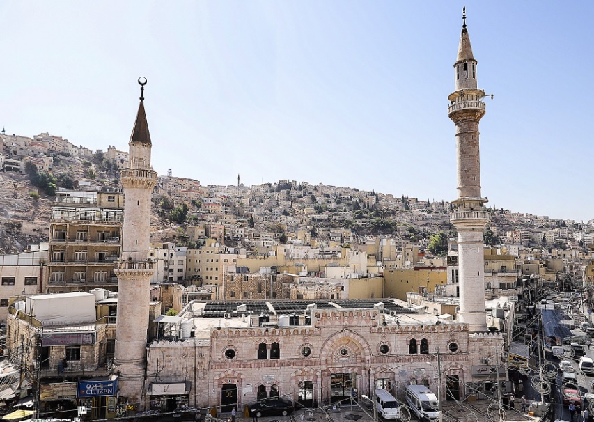 أجواء مشمسة نهارا وباردة في ساعات الليل