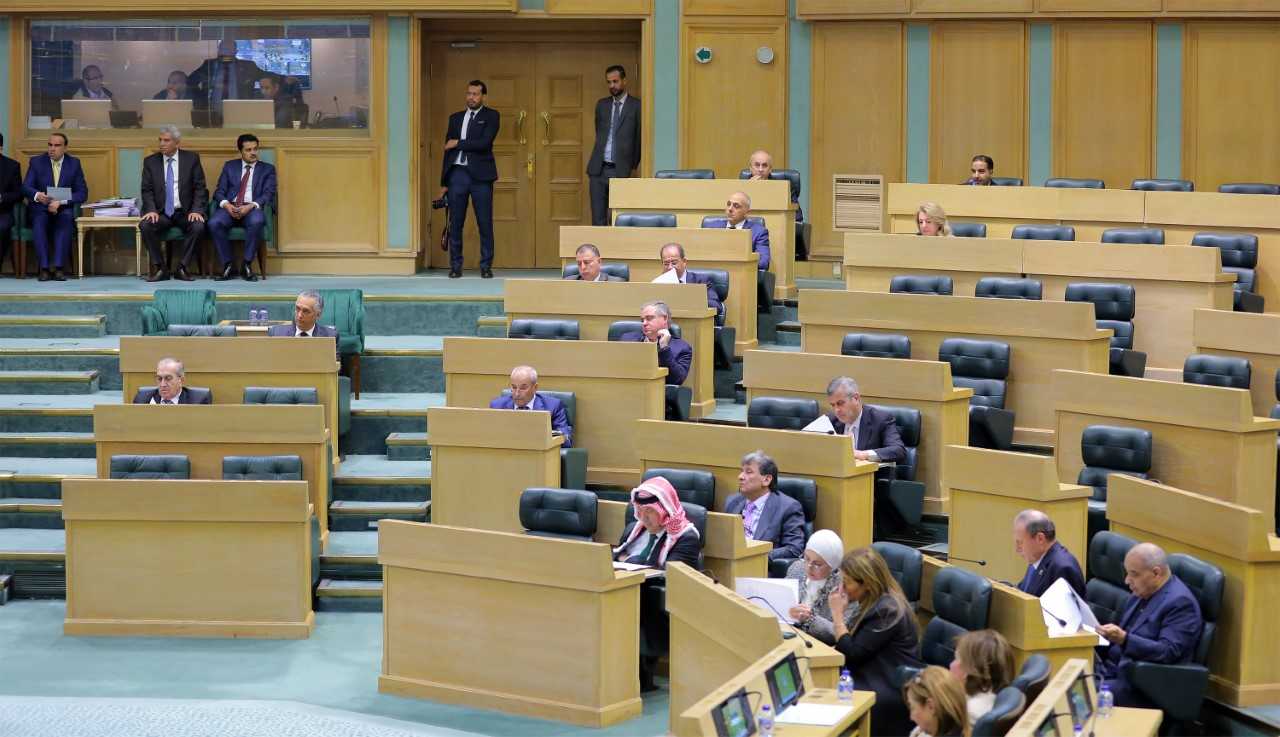 الاعيان يعيد للنواب معدل الأحوال المدنية