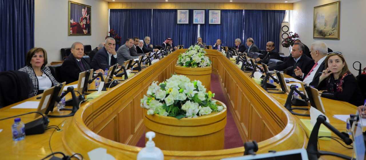 خدمات الأعيان تتابع تنفيذ خطط عمل قطاع النقل