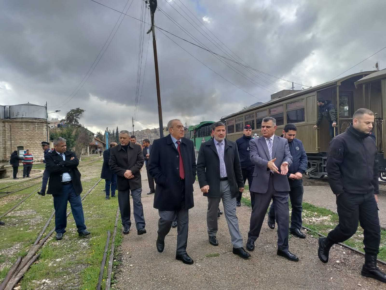 بحث تحديات سير عمل مؤسسة الخط الحديدي الحجازي