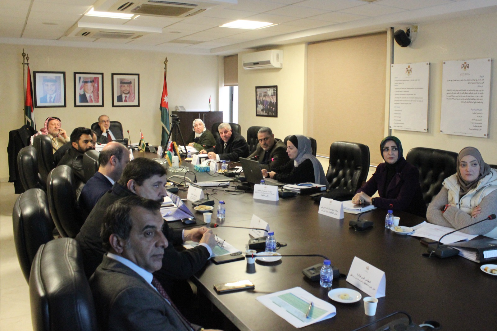 وزارة النقل تبحث "المشروع الحضري" في إربد والزرقاء